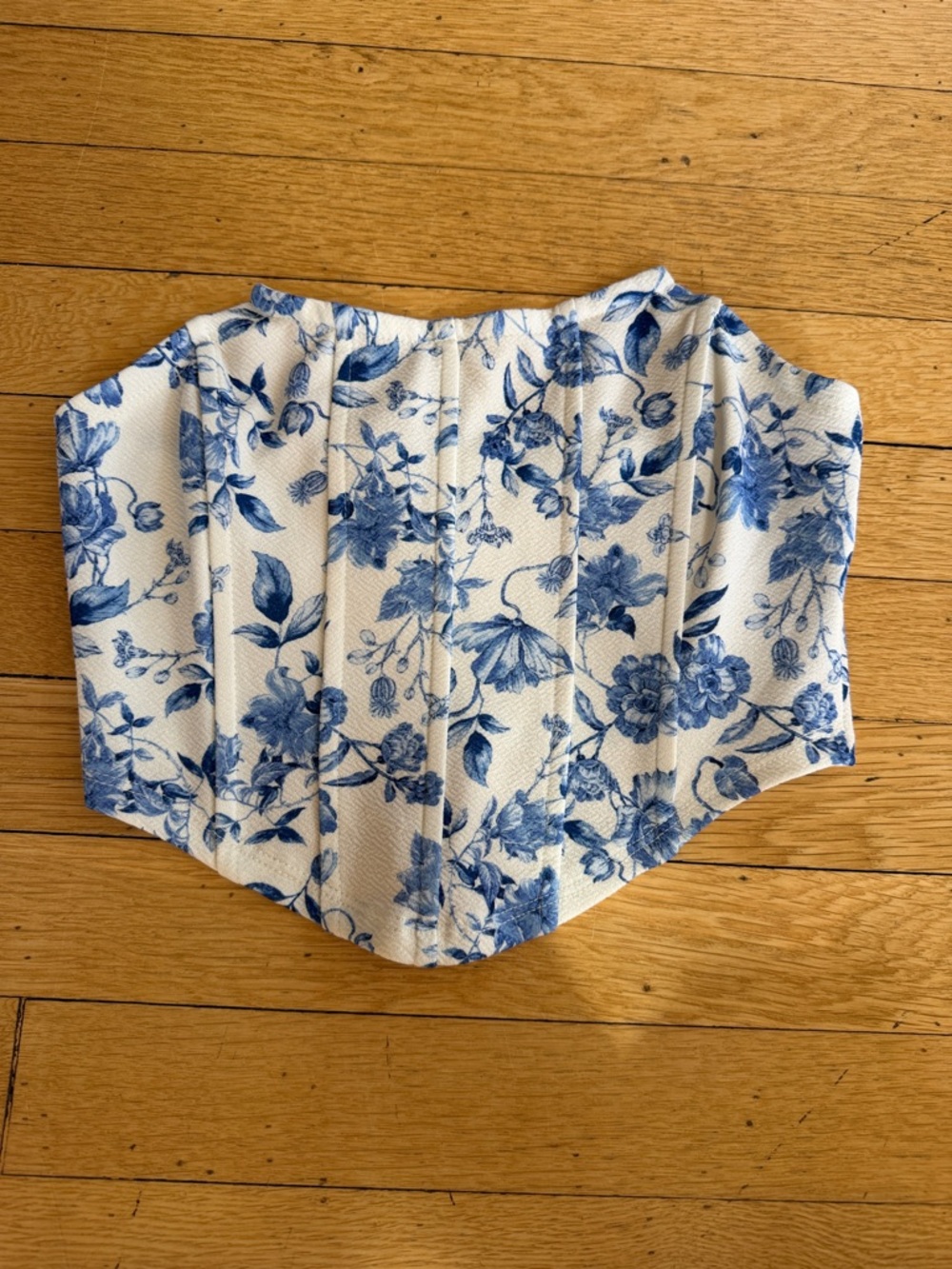 SHEIN Blue and White Floral Strapless Bustier Crop Top